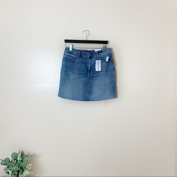 [Old Navy] Blue Raw Hem Denim Skirt - Picture 1 of 9